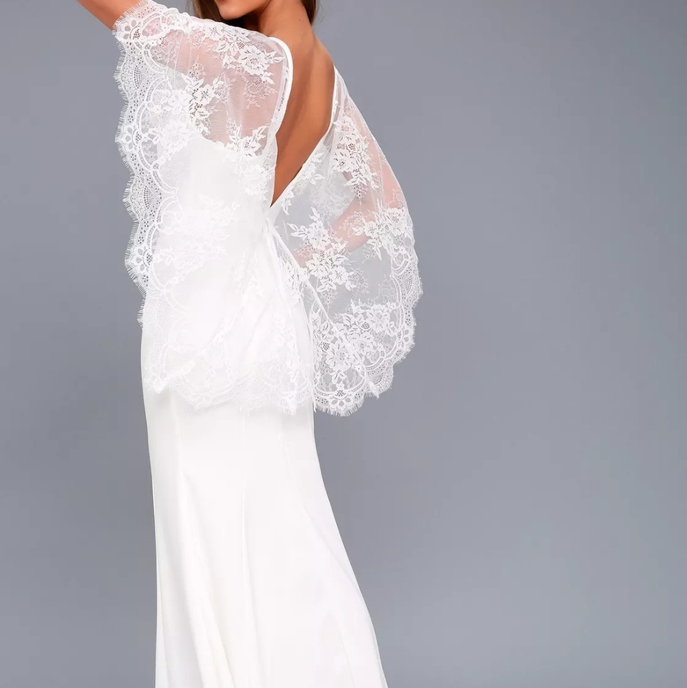 Amelie White Lace Maxi Dress